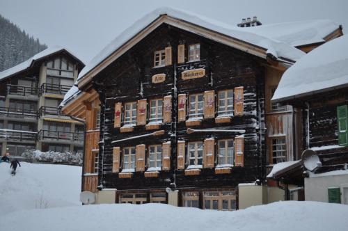 Murren Apartment | Child-Friendly Retreat at Ferienwohnung Alte Bäckerei