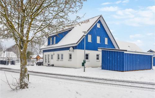 Altefaehr Apartment | Cozy Family Retreat at Ferienwohnung Altefhr - Book Now!