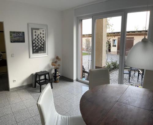 Naumburg Apartment | Pet and Child-Friendly Ferienwohnung Am Anger - 8.9/10 Rating