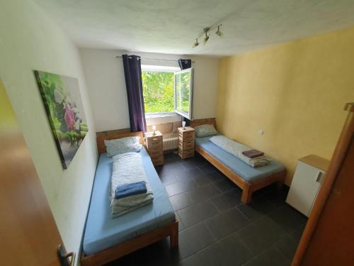 Goeppingen Apartment | Family-Friendly Retreat at Ferienwohnung am Barbarossasee