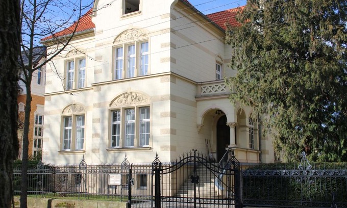 Quedlinburg Apartment | Inviting Ferienwohnung am Brühl with Breakfast & Family Amenities
