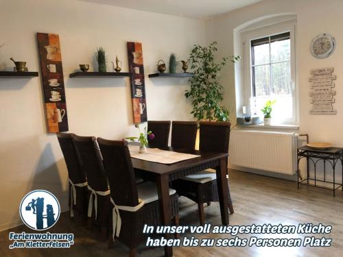 Krauschwitz Apartment | Family-Friendly Stay at Ferienwohnung "Am Kletterfelsen"