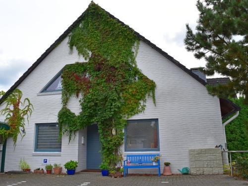 Guster Apartment | Pet-Friendly Retreat at Ferienwohnung am Prüßsee, Güster