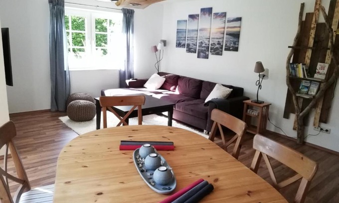 Kalletal Apartment | Relaxing Retreat at Ferienwohnung am Waldrand - 9.3/10 Rating