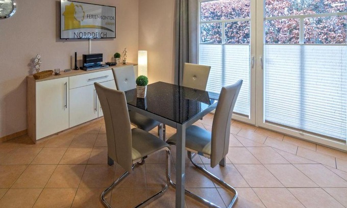 Norddeich Apartment | Pet-Friendly Retreat at Ferienwohnung-Ambiente for Families