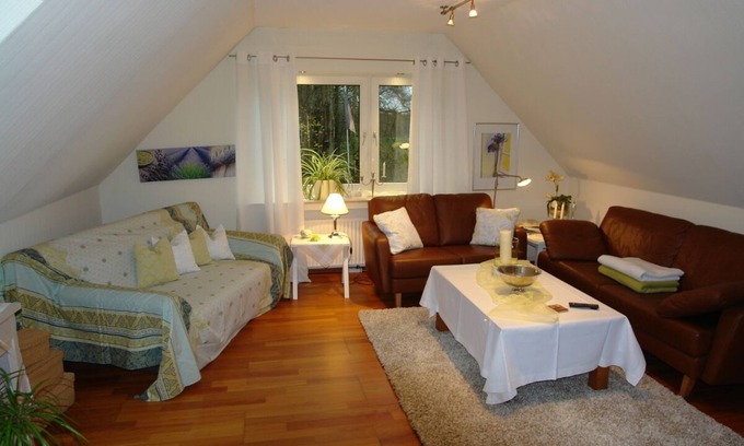 Hoxfeld Apartment | Family-Friendly Ferienwohnung Anne with Kitchen Amenities