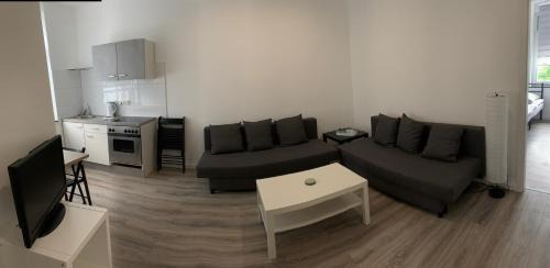 Katernberg Apartment | Family-Friendly Ferienwohnung on Haldenstraße with Comfort