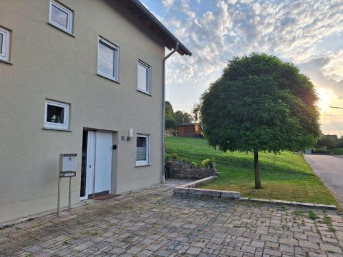 Oberbillig Apartment | Cozy Ferienwohnung an der Obermosel - Rated 9.1 by Guests