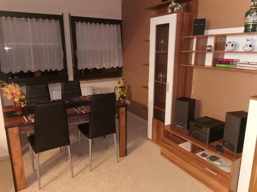 Schwedt/Oder Apartment | Pet-Friendly Retreat at Ferienwohnung Anna Awaits You