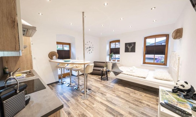 Mieders Apartment | Family-Friendly Stay at Ferienwohnung Annemarie - Rated 9.1