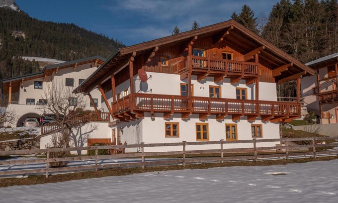 Pfarrwerfen Apartment | Family-Friendly Ferienwohnung Antonia with High Guest Ratings