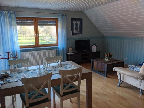 Oberkirch Apartment | Child-Friendly Ferienwohnung Apfelgarten with Top Reviews