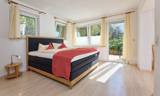 Bad Krozingen Apartment | Family-Friendly Apartment for 5 Guests in Bad Krozingen