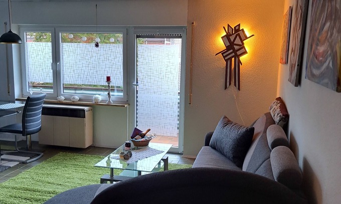 Schontal Apartment | Cozy Retreat for 2 Guests in Ludwigswinkel with Kitchen