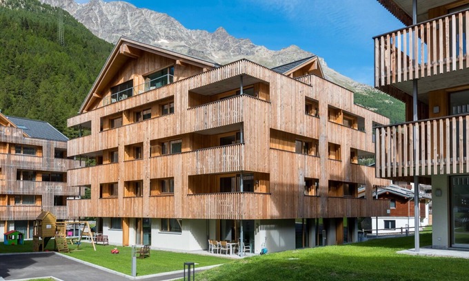 Saas Grund Apartment | Family-Friendly Apartment for 6 in Saas-Grund