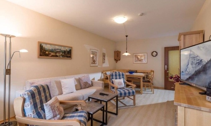 Oberaudorf Apartment | Cozy Apartment for 4 with Pool and Spa in Oberaudorf