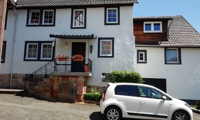 Waldeck Apartment | Spacious Waldeck Retreat for 13 Guests with Great Amenities