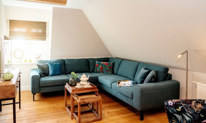 Kleinmorsum Apartment | Cozy Apartment for 3 with Ocean View in Sylt
