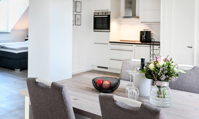 Xanten Apartment | Ideal Getaway: Apartment for 4 with Ocean View in Xanten