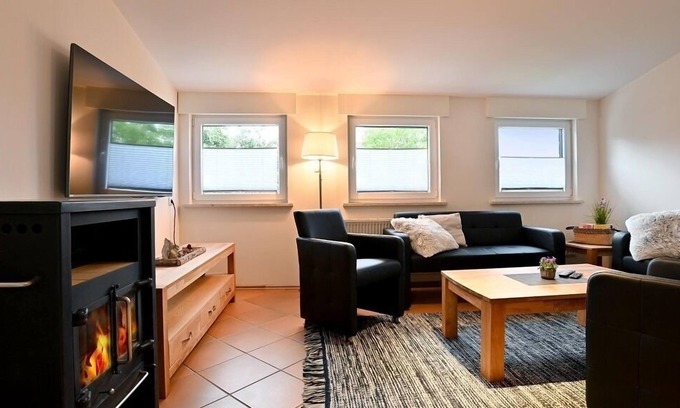 Roes Apartment | Spacious Roes Apartment for 4 with Family-Friendly Amenities