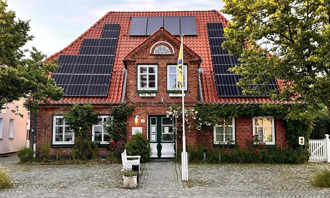 Grube Apartment | Cozy Retreat for 4 with Ocean Views in Grube