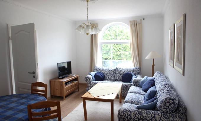 Lindau Apartment | Cozy Apartment for 5 Guests with Ocean View in Lindau