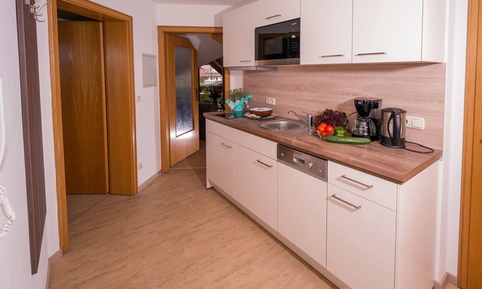 Obing Apartment | Cozy Apartment for 5 Guests with Spa in Obing