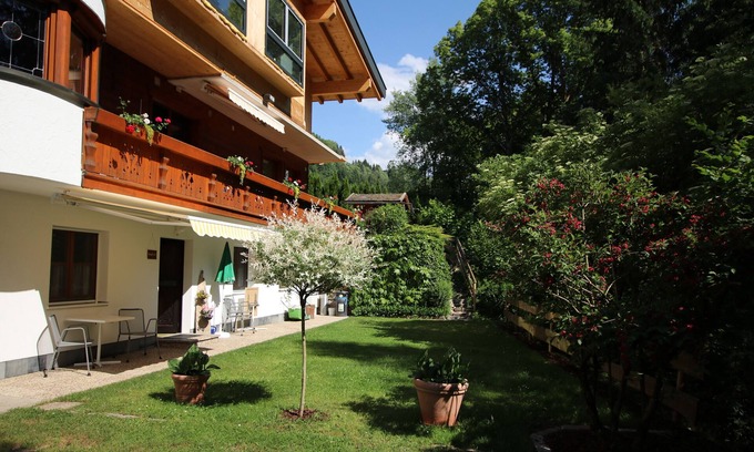 Itter Apartment | Comfortable Apartment for 6 Guests in Itter with Kitchen