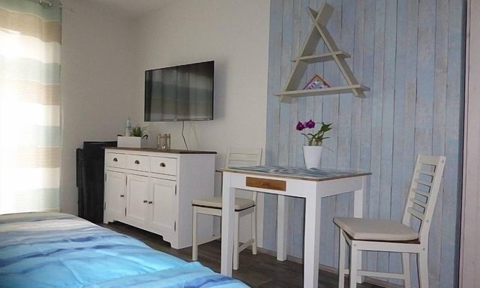 Borgwedel Apartment | Cozy Apartment for 2 Guests with Kitchen in Borgwedel
