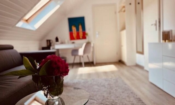 Ochtmissen Apartment | Cozy Lüneburg Retreat for 3 with Kitchen Amenities