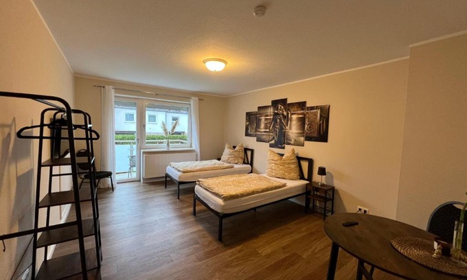 Norderstedt Apartment | Exceptional Ferienwohnung Aspelohe - Child-Friendly Retreat