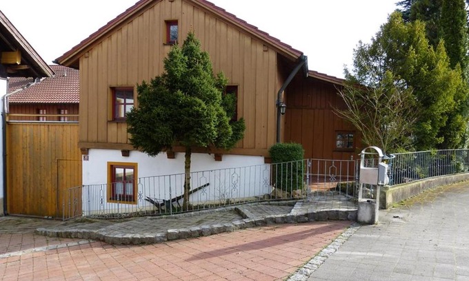 Bad Griesbach im Rottal Apartment | Pet-Friendly Ferienwohnung Baier with Family Amenities