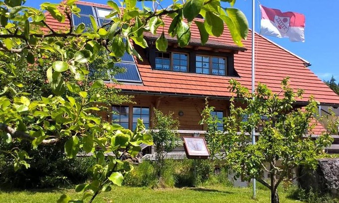 Unterbrand Apartment | Discover Ferienwohnung Barth's Hüsli - Rated 9/10 by Guests