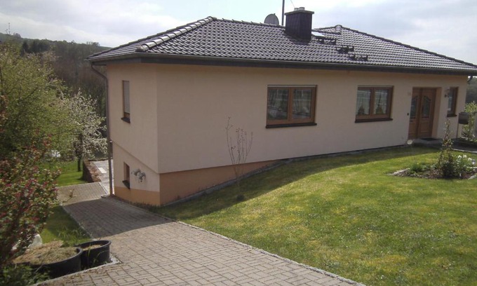 Olk Apartment | Family-Friendly Stay at Ferienwohnung Barzen, Rated 7.8/10