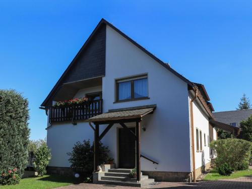 Pirna Apartment | Scenic Apartment with Bastei View in Pirna - Rated 10/10