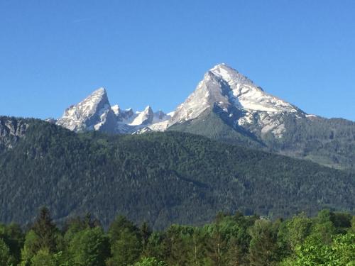 Mitterbach Apartment | Exceptional Ferienwohnung Bergblick: Family-Friendly Escape