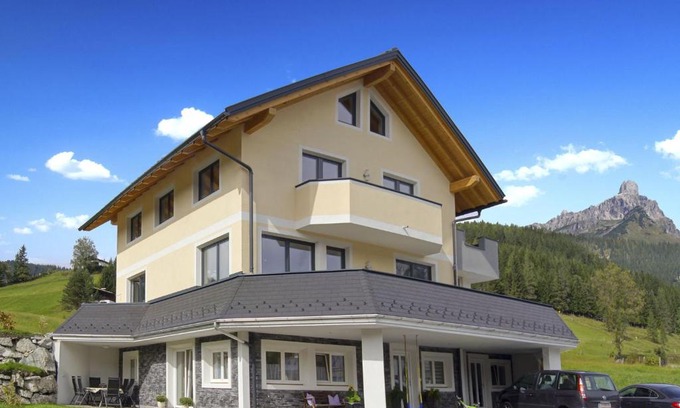 Filzmoos Apartment | Experience Oceanfront Bliss at Ferienwohnung Bergblick