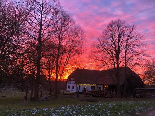 Lalendorf House | Pet-Friendly Ferienwohnung Bergfeld: Family Approved Retreat
