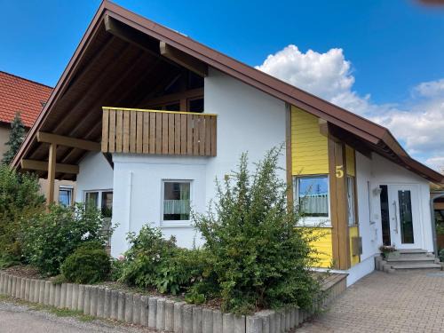 Berglen Apartment | Discover Ferienwohnung Berglen-Domizil: Rated 9.4/10