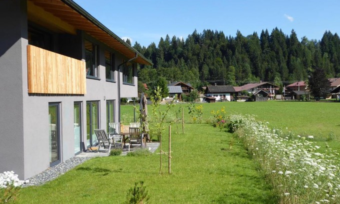 Tiefenbach Apartment | Top-Rated Ferienwohnung Berglieb - Family-Friendly Escape