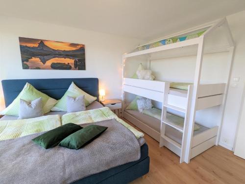 Scheidegg Apartment | Relax at Ferienwohnung BergOase: Pool, Spa & Ocean Views