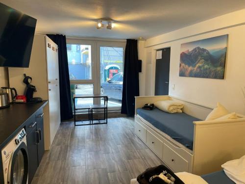 Stuttgart Apartment | Pet-Friendly Retreat at Beutelsbacherstr. 12 C - 8.1/10