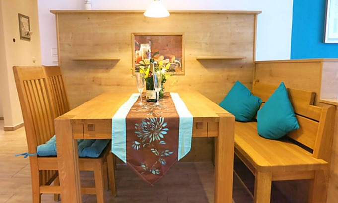 Brunning Apartment | Blumenwiese Retreat: Relax with Pool, Spa & Breakfast