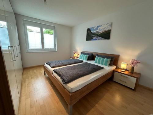 Hagnau Apartment | Relaxing Ferienwohnung Bodenseeblick with On-Site Restaurant