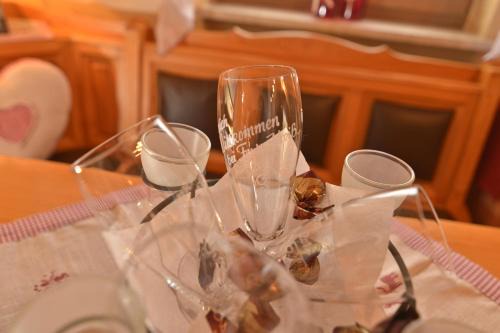 Arnbruck Apartment | Pet-Friendly Ferienwohnung Breu with Outstanding 9.1 Rating