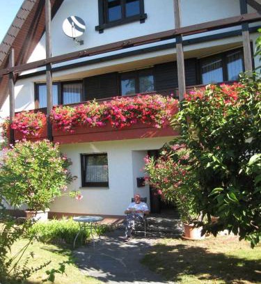 Bischoffingen Apartment | Family-Friendly Ferienwohnung Brueckner with 8.5/10 Rating
