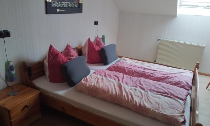 Patersberg Apartment | Pet-Friendly Ferienwohnung Bussard: Rated 8.9/10 by Guests