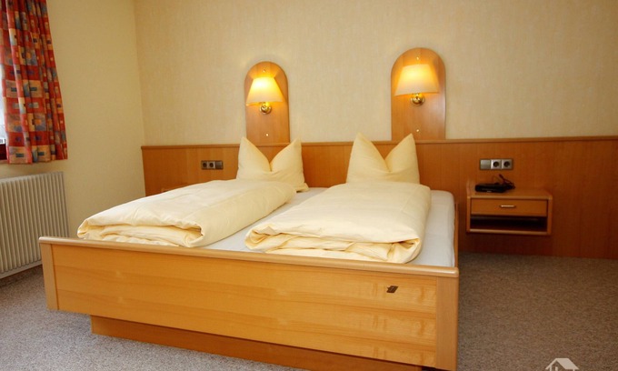 Altglashutten Apartment | Guest Rated: Ferienwohnung C1 with Kitchen & Breakfast