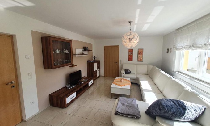 Laces Apartment | Top-Rated Ferienwohnung Camping Goldrain with Oceanfront Views