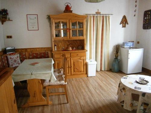 Bad Steben Apartment | Top-Rated Ferienwohnung Central with Oceanfront Views